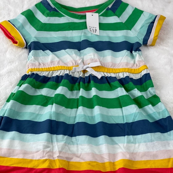 (NWT) Baby gap toddler dress - Picture 2 of 4